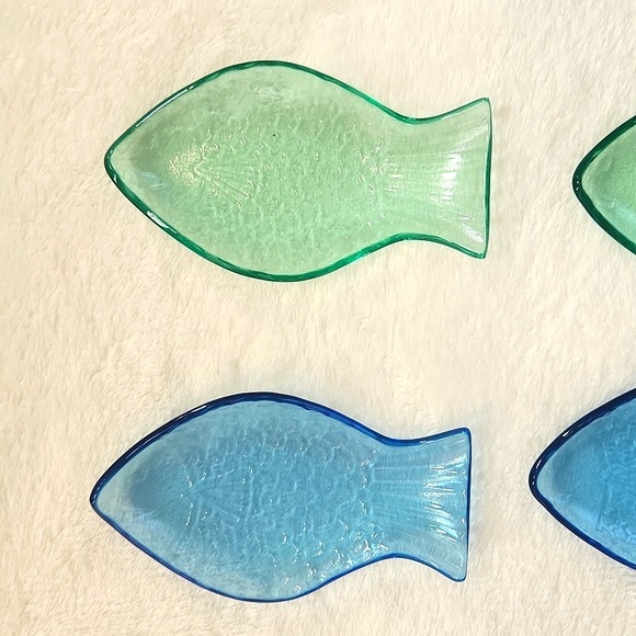Set of Sur La Table Six Glass Fish Dishes - Picture 2 of 5